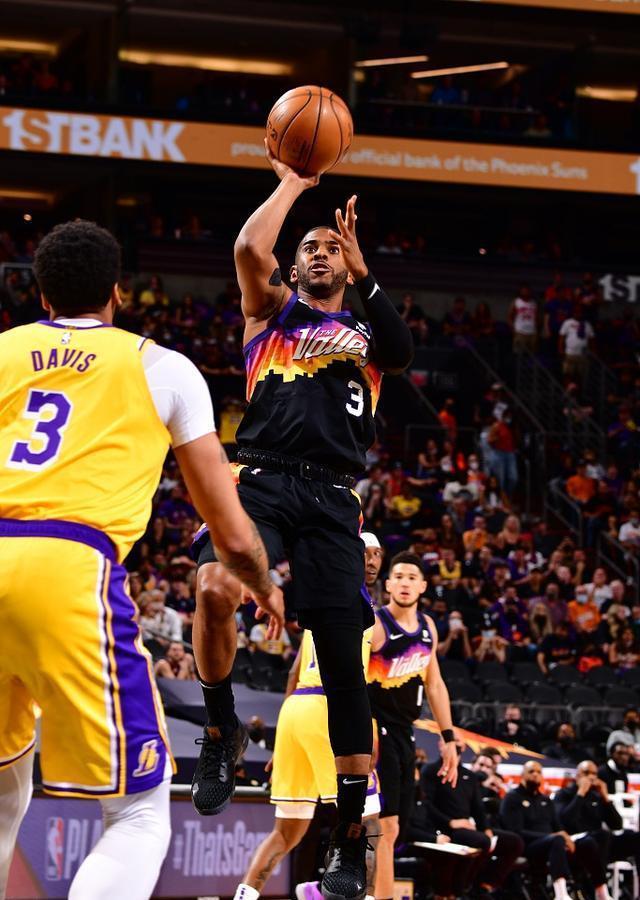 来重视青年 来重视青年