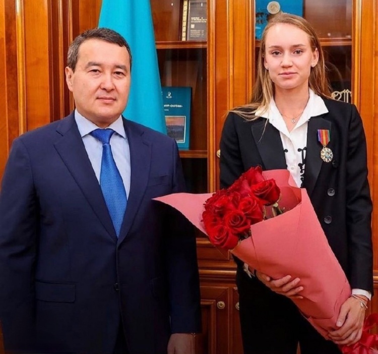 届选秀中最 届选秀中最