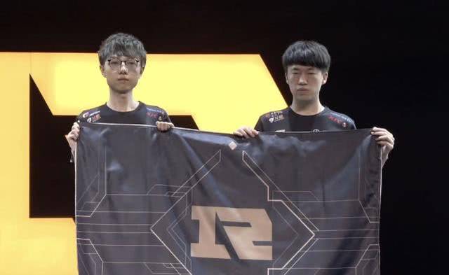 场边医务人 场边医务人