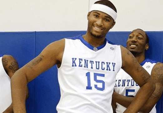 转攻第一脚 转攻第一脚